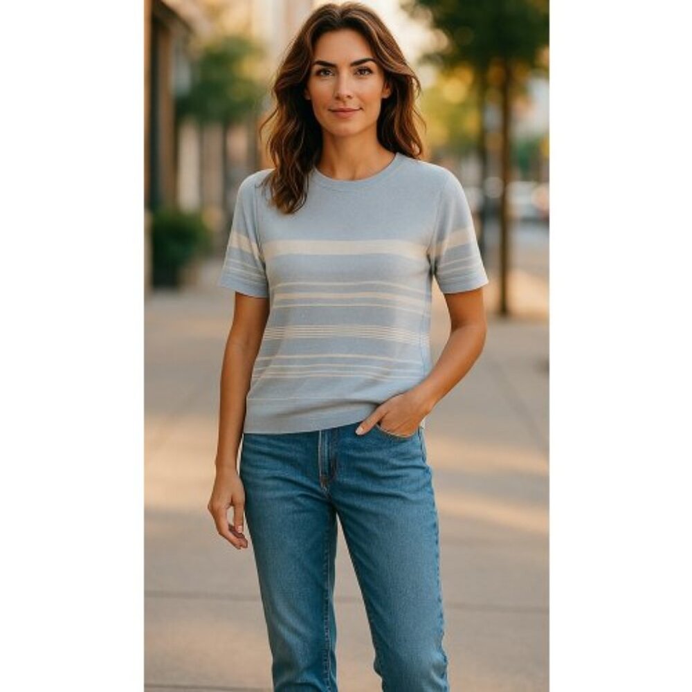 CATHY DANIELS Light Blue Striped Short Sleeved Knit Top Ladies Large